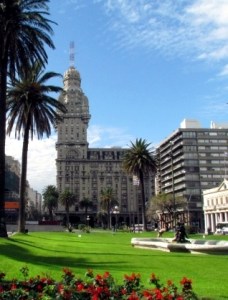 UY 2 PalacioSalvo