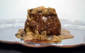 steak 39 mign rosm mushr gravy
