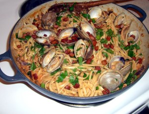 italian 13 clams y pancetta