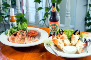 key-west-food-10b-pepes-pink-shrimp-stone-crab-claws